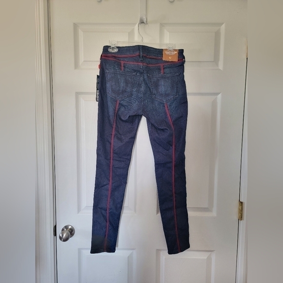 True Religion Jennie Curvy Skinny Jeans - Picture 3 of 12